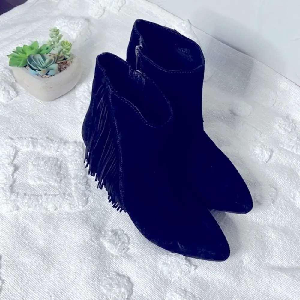 Seychelles Weekender By Anthropologie Black Suede Fringe Ankle Boots Size 9